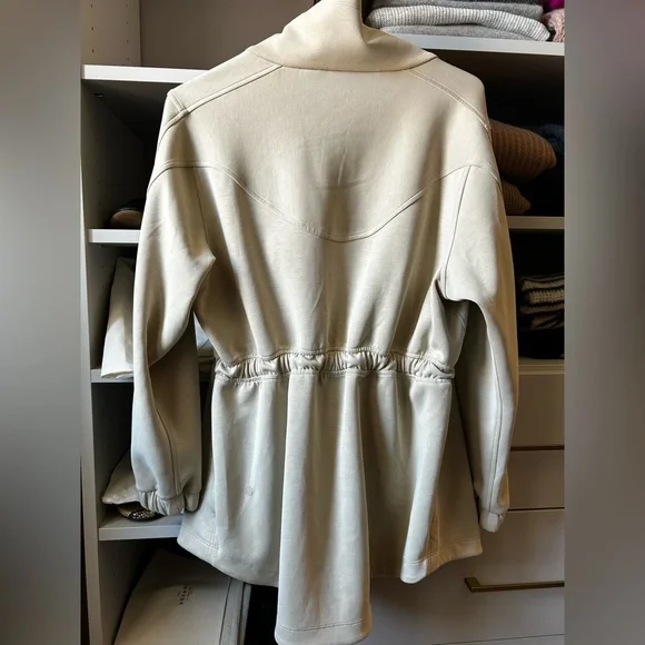 LULULEMON softstreme cinch waist jacket - Picture 3 of 4